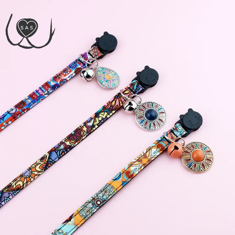 Airtag Cat Collar,Integrated GPS Cat Collar with Air Tag Holder & Bell,Adjustable Breakaway Cat Collar for Girl Boy Cats Puppies