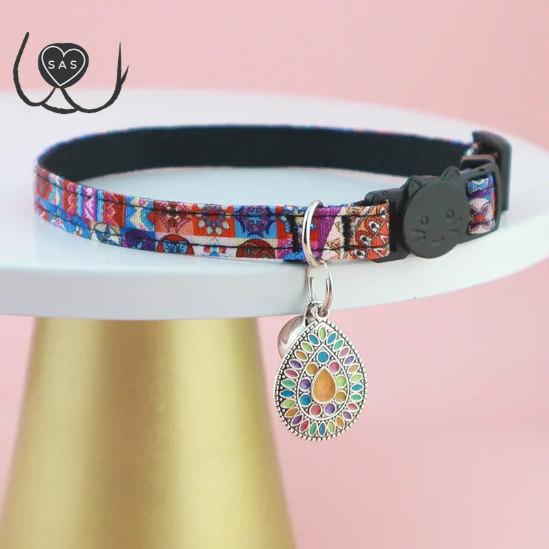 Airtag Cat Collar,Integrated GPS Cat Collar with Air Tag Holder & Bell,Adjustable Breakaway Cat Collar for Girl Boy Cats Puppies